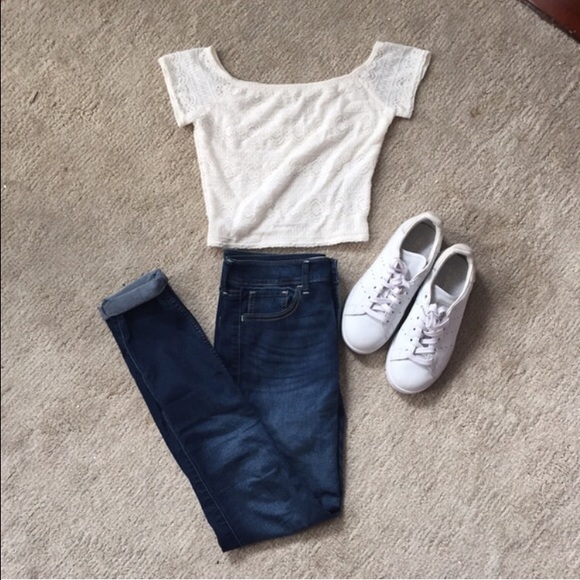 Hollister high rise skinnies