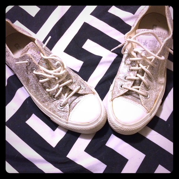Silver sparkley Low top Converse.