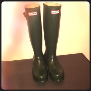 HUNTER rain boots