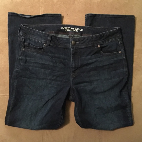 NWOT American Eagle Kick Boot Jeans