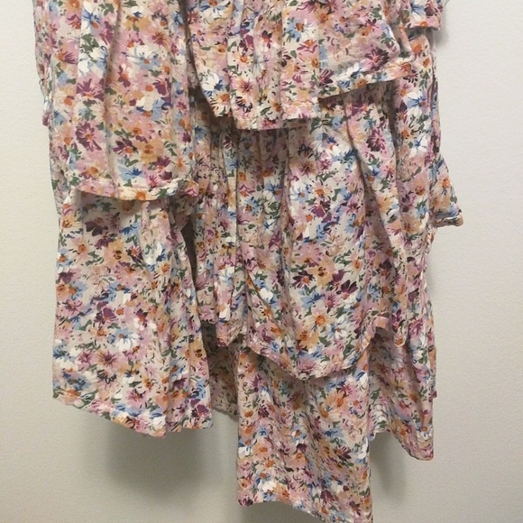 Kariss Flowery Halter - Picture 3 of 4