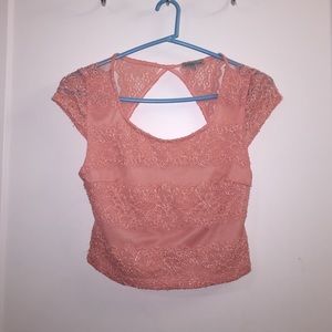 Open back, Salmon colored crop top