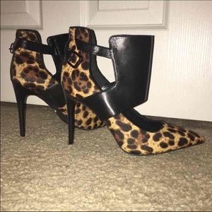 Kenneth Cole heels size 8