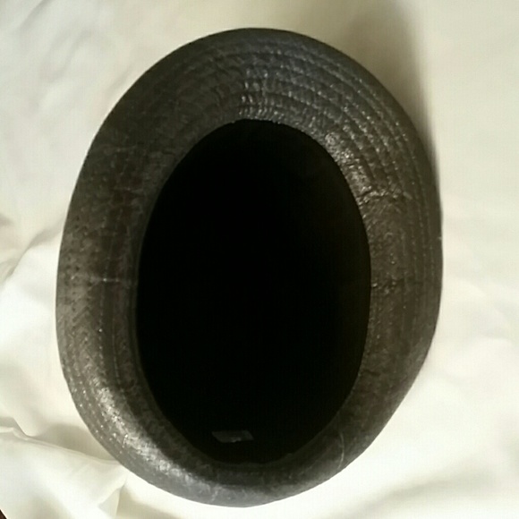 Hat - Picture 3 of 4