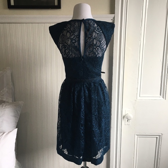 Trina Turk Cagney Lace dress mystic blue, size 6. - Picture 8 of 10