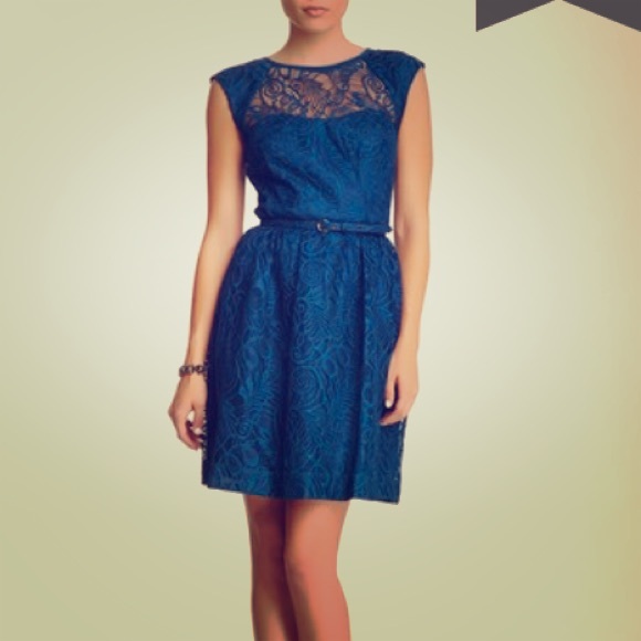 Trina Turk Cagney Lace dress mystic blue, size 6. - Picture 9 of 10