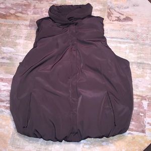 Women's Gap Soft Brown Lined Puffer Vest SZ XL