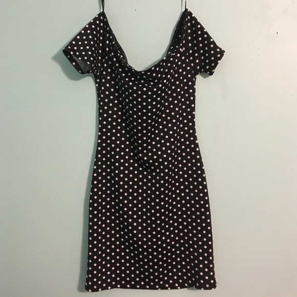 BLACK AND WHITE POKE A DOT