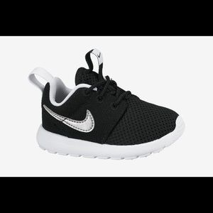 Nike Roshe Baby Shoes