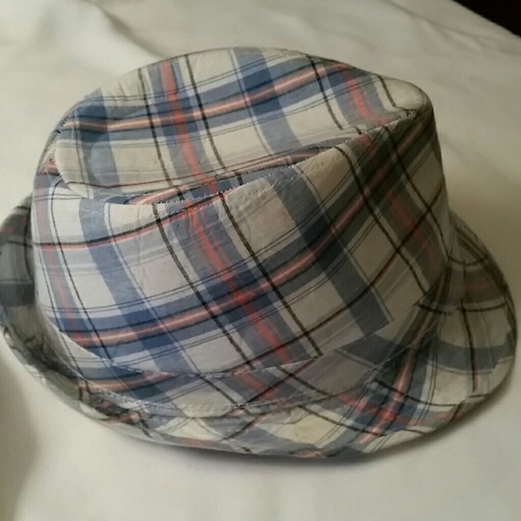 Hat - Picture 2 of 4