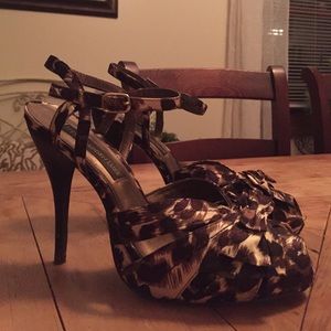 Adorable heel