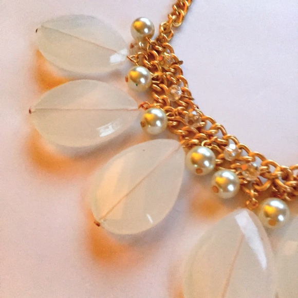 Teardrop Statement Bib Pearl Accented Necklace - Picture 2 of 2