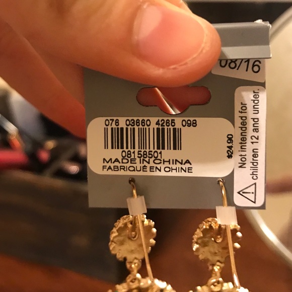 Express earrings! - Picture 2 of 2