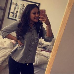 Meet your Posher, Desiree