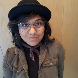 Meet your Posher, Maria