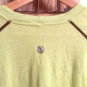Men's lululemon short sleeve shirt