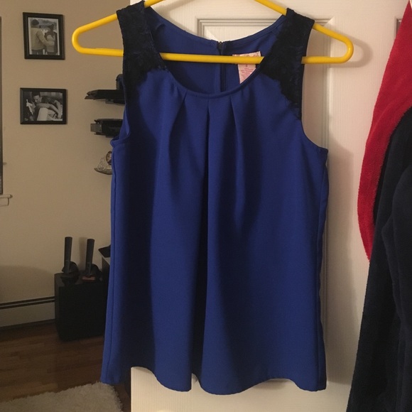 Ocean Blue Sleeveless Dressy BLOUSE!