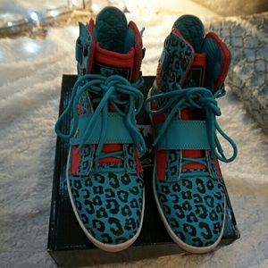 Blue Cheetah Print Valdo Sneakers