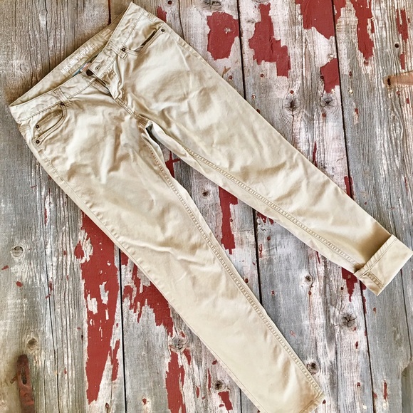 🆕 Khaki Skinny Jeans