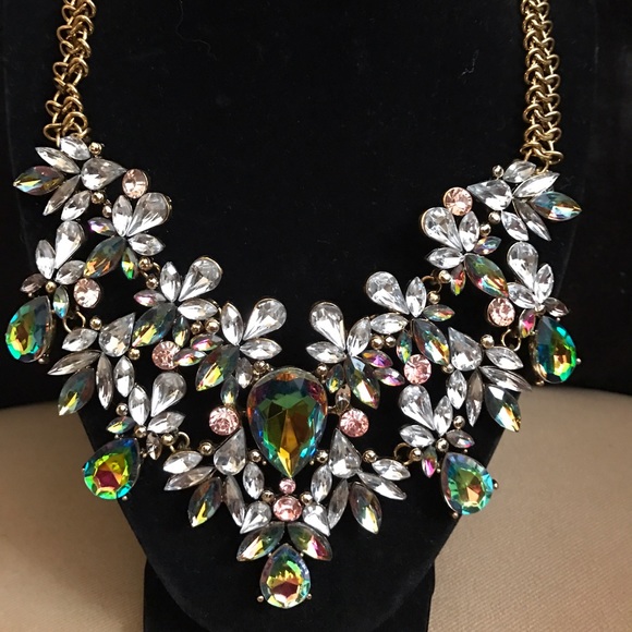 Eye Candy of Los Angeles Mars Necklace-NWOT