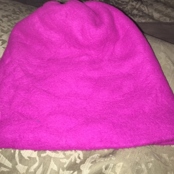 Pink turtle logo hat - Picture 2 of 3