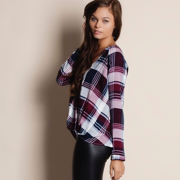 The Crossing Plaid Long Sleeve Top - Picture 3 of 4