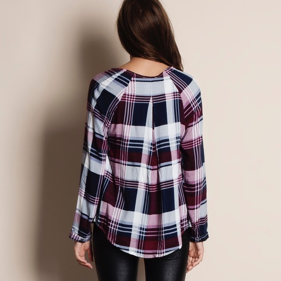 The Crossing Plaid Long Sleeve Top - Picture 4 of 4