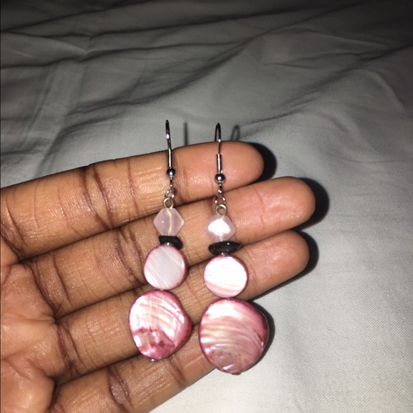 Earrings - Picture 2 of 3