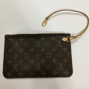 Louis Vuitton wristlet/clutch