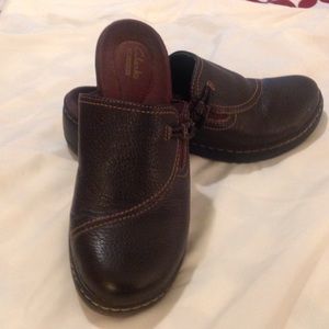 Clarks Mules  7.5