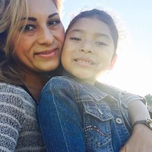 Meet your Posher, Alma