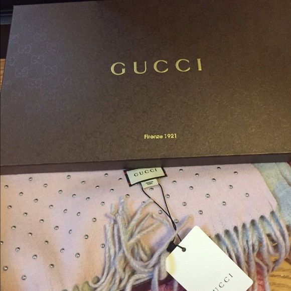 Scarf - Picture 4 of 4