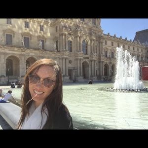 Meet your Posher, Victoria