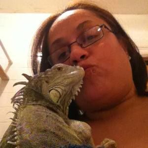 Meet your Posher, Lizzette