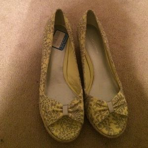 Liz Clainorne wedges