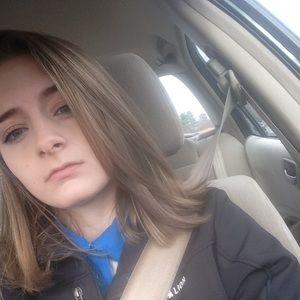 Meet your Posher, Abby