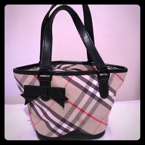 Kids Burberry purse
