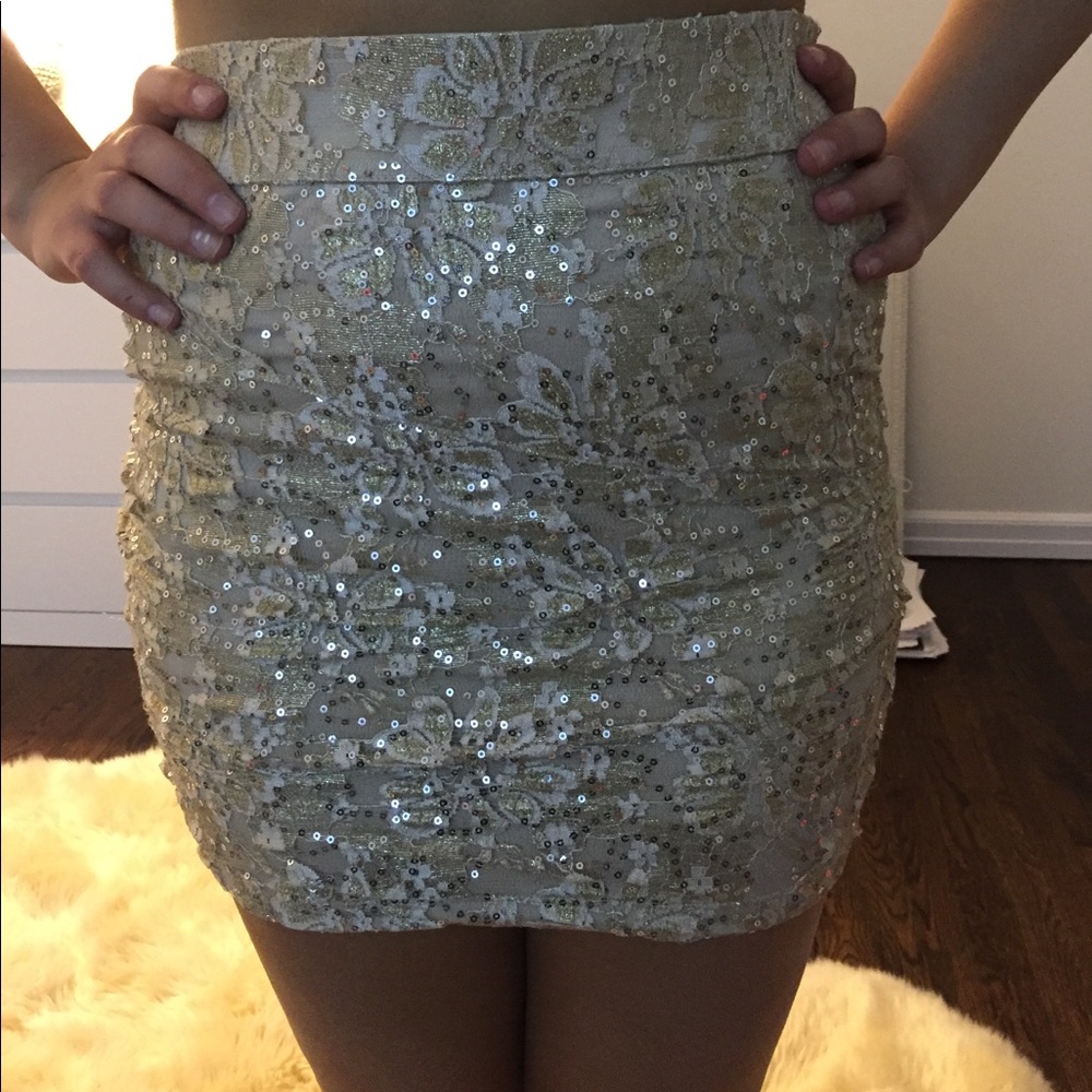 Skirt!