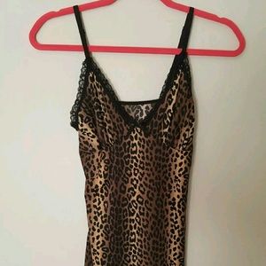 Full slip Leopard print small no name