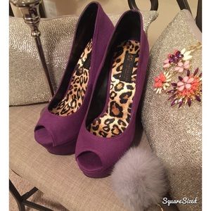 Purple passion platform wedge heels! 💜