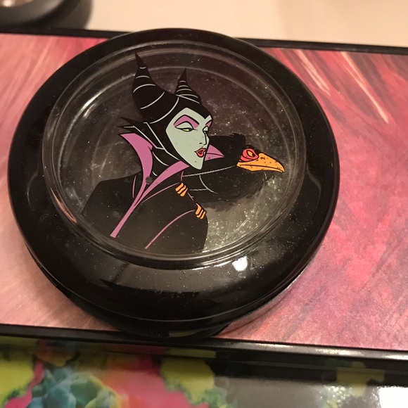 Mac Disney Villains eyeshadow