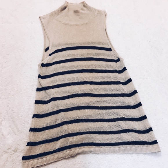 ✨SALE✨Cute knit sleeveless striped sweater