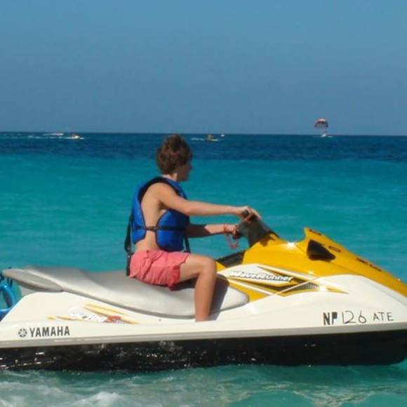 Meet your Posher, Kyle - Picture 1 of 1