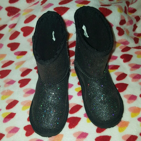 Kids sparkly boots