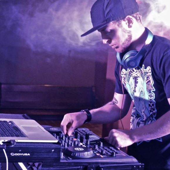 Meet your Posher, Ross