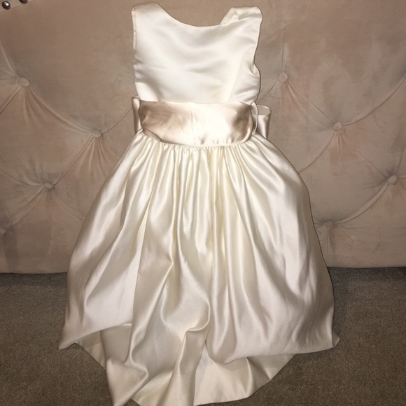 Elegant off white Girls Dress with Sash