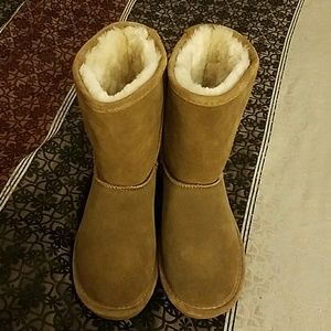 Bear paw boots