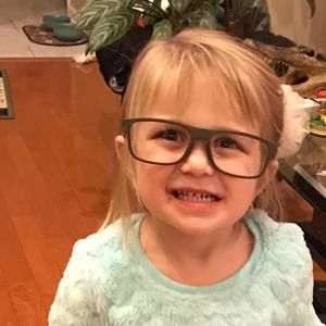 Meet your Posher, Romina