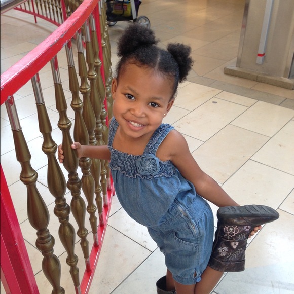 Meet Your Posher - Picture 4 of 4