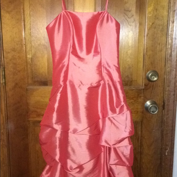 🎉finalSaleprice🎉Da Vinci Spaghetti Strap Dress